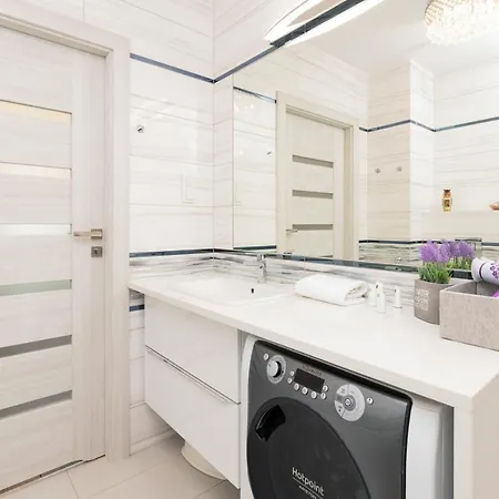 Apartment Blisko Starego Miasta - Angielska Grobla By Renters *